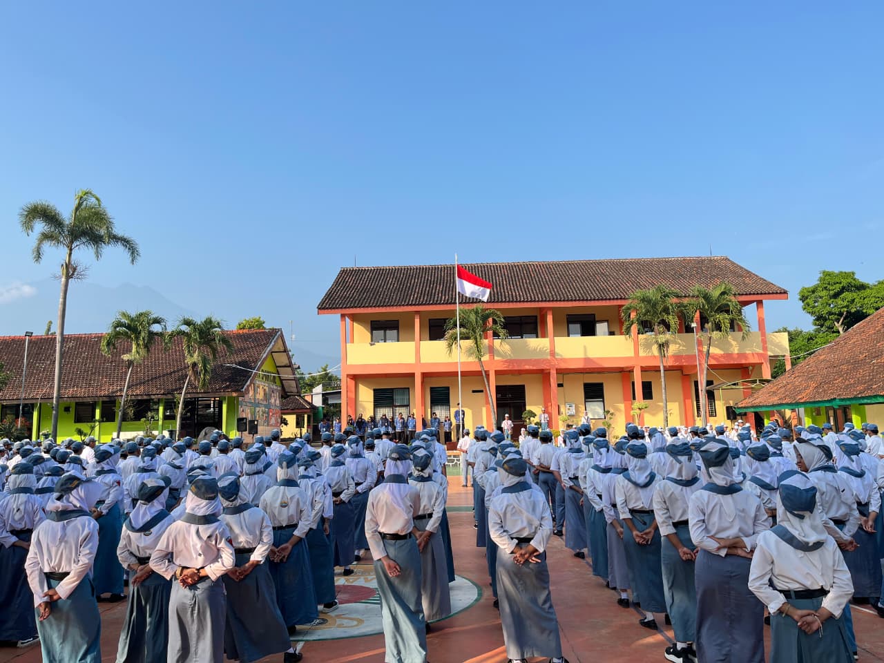 Upacara Hari Kebangkitan Nasional 2026 di SMA Negeri 1 Sine Berlangsung Khidmat dan Penuh Semangat Nasionalisme